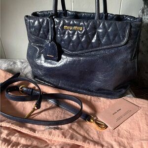 MIU MIU - Distressed Crossbody/Tote